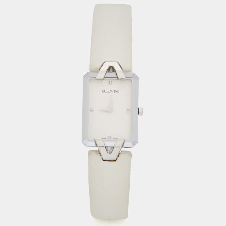 Pre Owned Valentino White Stainless Steel Satin V36 Women's Wristwatch 23 mm