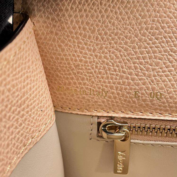 مملوكة مسبقًا Valextra Idide 2Way Handbag Beige Leather Size Medium