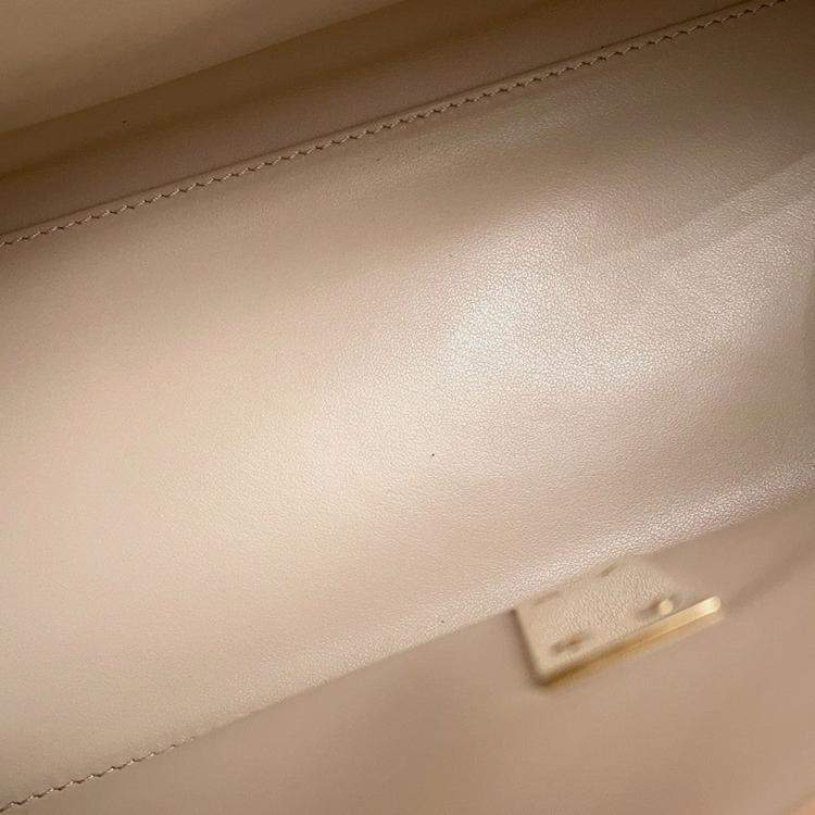 مملوكة مسبقًا Valextra Idide 2Way Handbag Beige Leather Size Medium