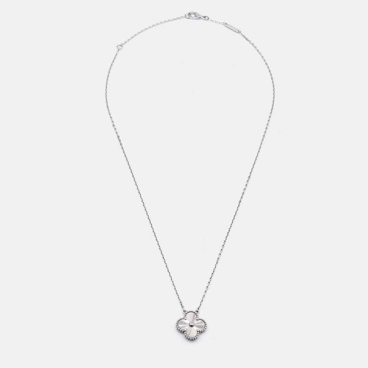 مملوكة مسبقًا Van Cleef & Arpels Vintage Alhambra Gulloiche 18k White Gold Necklaces