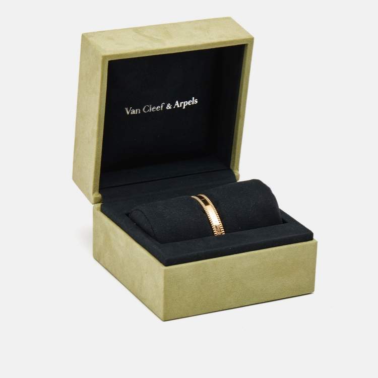 Pre Owned Van Cleef & Arpels Signature Perlée 18k Yellow Gold Bracelet S