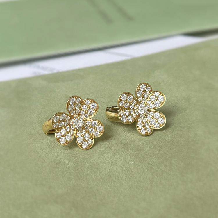 Pre Owned Van Cleef & Arpels Frivole Earrings Yellow Gold Full Diamond