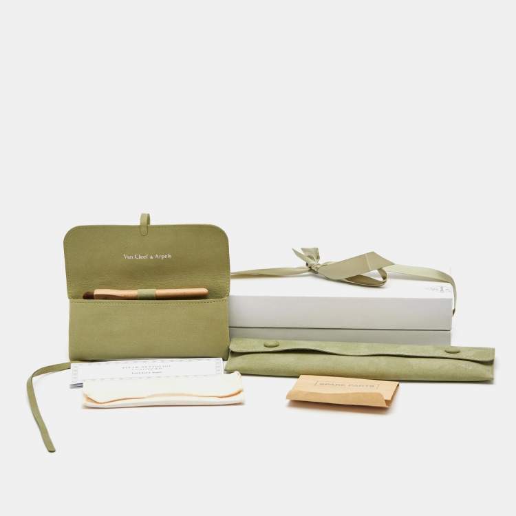 Pre Owned Van Cleef & Arpels Vintage Alhambra Gulloiche 18k Yellow Gold 5 Motif Bracelet