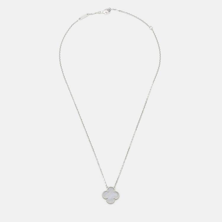 Pre Owned Van Cleef & Arpels Vintage Alhambra Chalcedony 18k White Gold Pendant Necklace