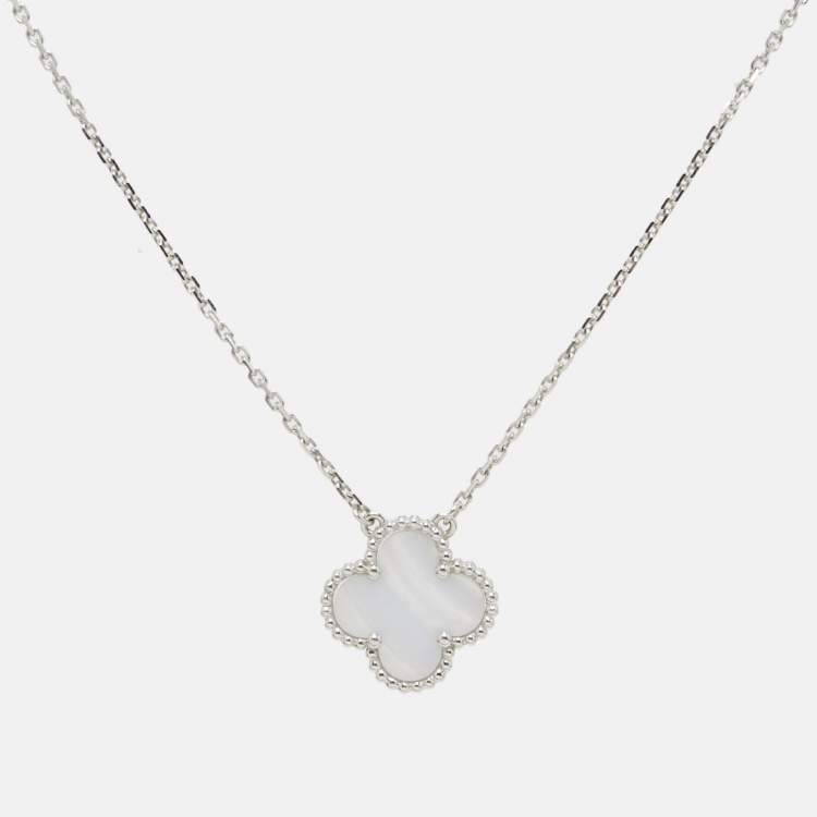 Pre Owned Van Cleef & Arpels Vintage Alhambra Chalcedony 18k White Gold Pendant Necklace