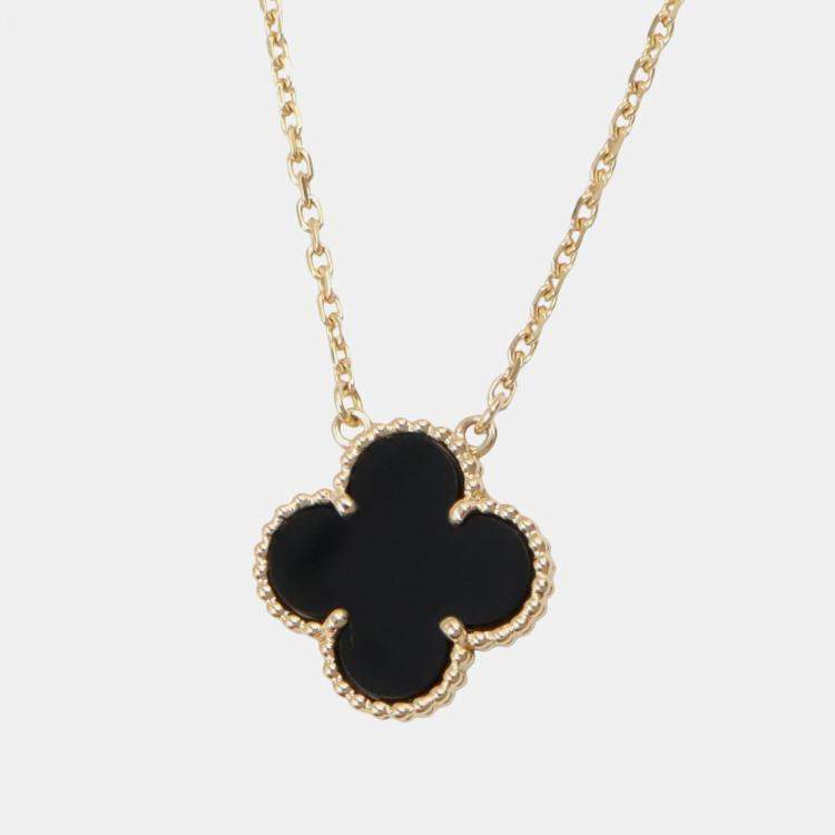 مملوكة مسبقًا Van Cleef & Arpels Vintage Alhambra Onyx 18K Yellow Gold Necklace