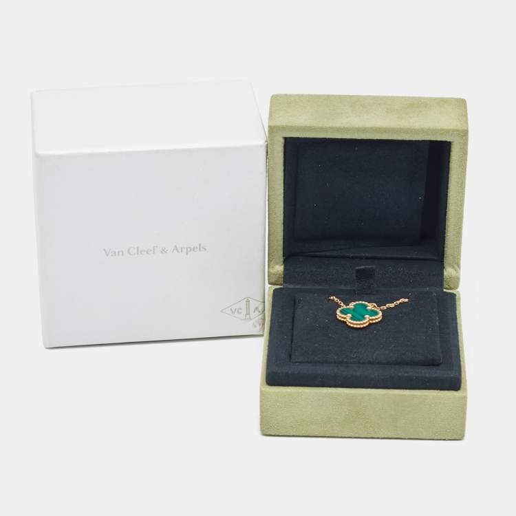 Pre Owned Van Cleef & Arpels Vintage Alhambra Malachite 18k Yellow Gold Necklace
