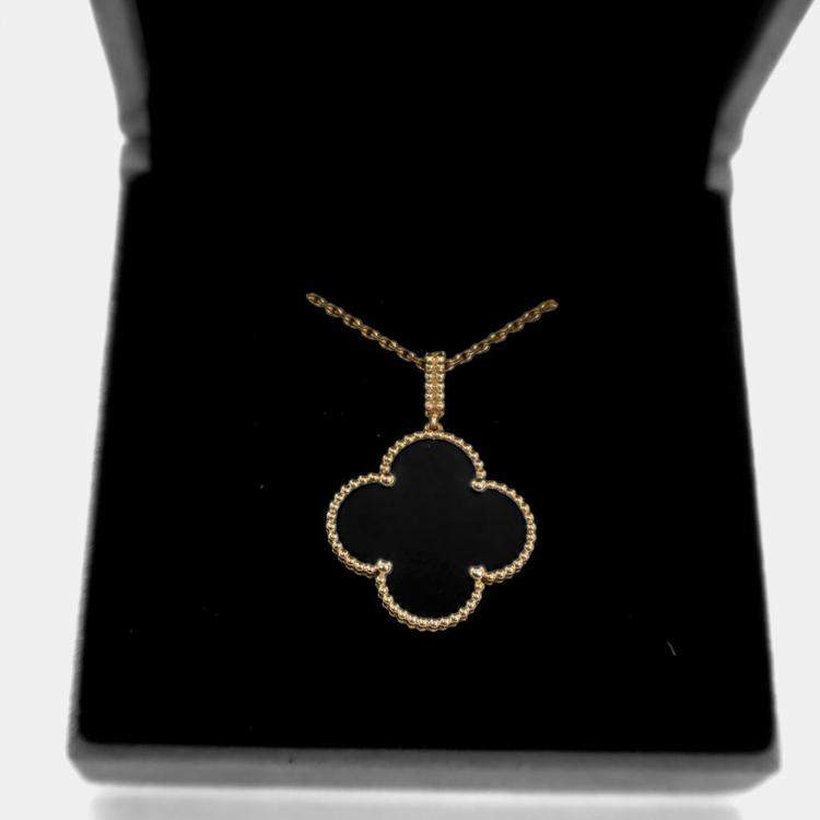 Pre Owned Van Cleef & Arpels Onyx Classic Model Magic Alhambra Pendant