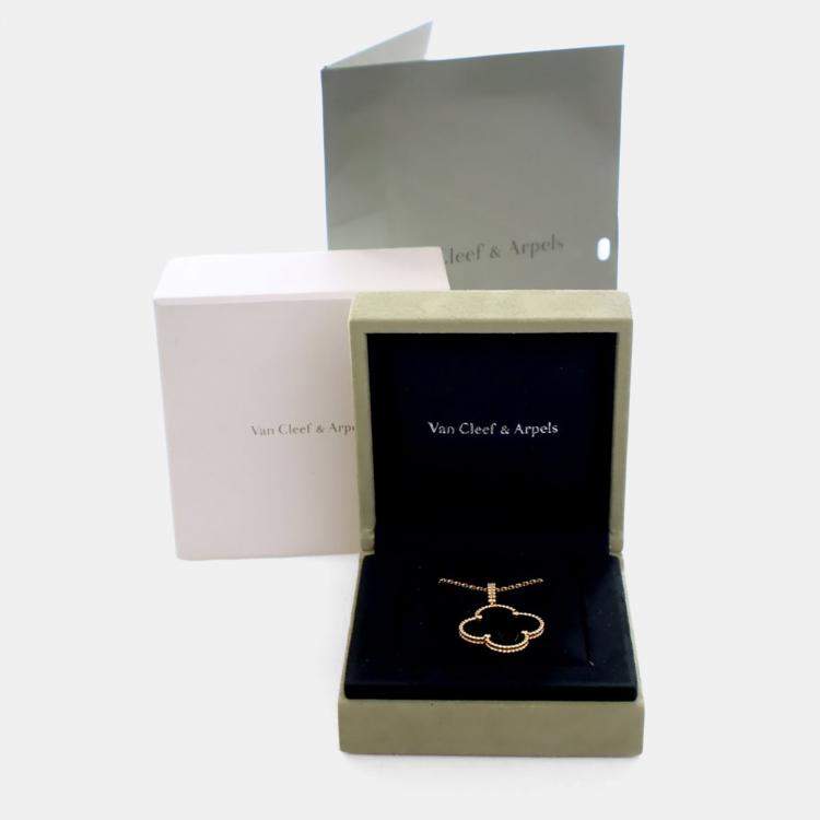 Pre Owned Van Cleef & Arpels Onyx Classic Model Magic Alhambra Pendant