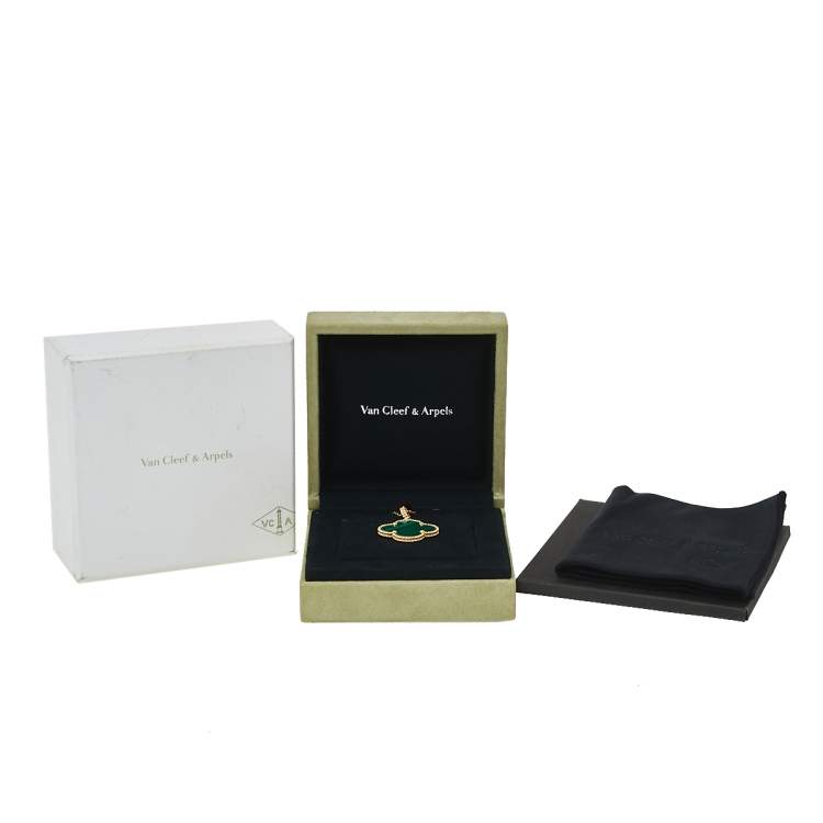 Pre Owned Van Cleef & Arpels Magic Alhambra Malachite 18K Yellow Gold Pendant Necklace