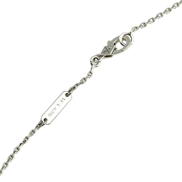 مملوكة مسبقًا Van Cleef & Arpels Lotus Diamond 18k White Gold Openwork Mini Model Pendant Necklace 