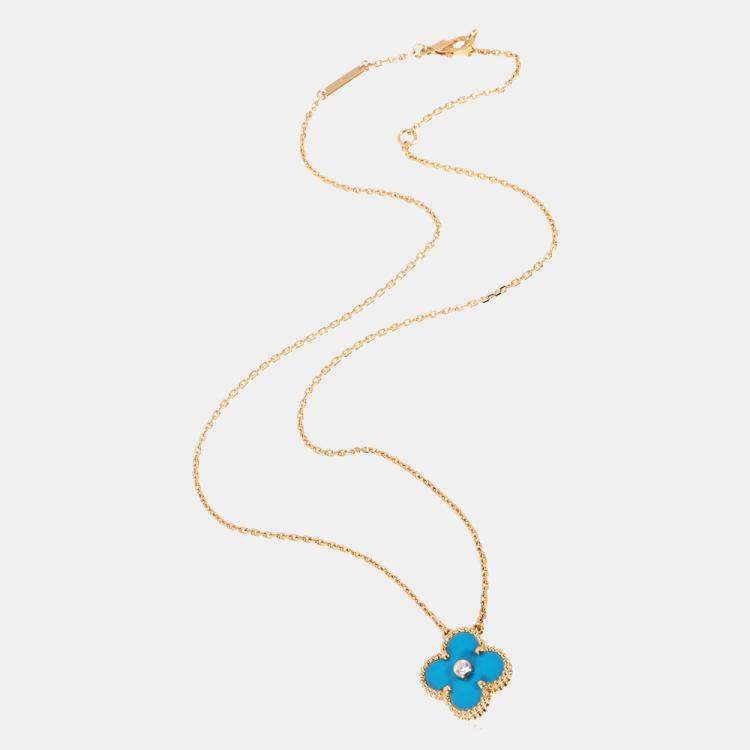 Van Cleef & Arpels 2019 Holiday Limited Edition Vintage Alhambra Necklace -  Blue, 18K Yellow Gold Pendant Necklace, Necklaces - VAC29789 | The RealReal