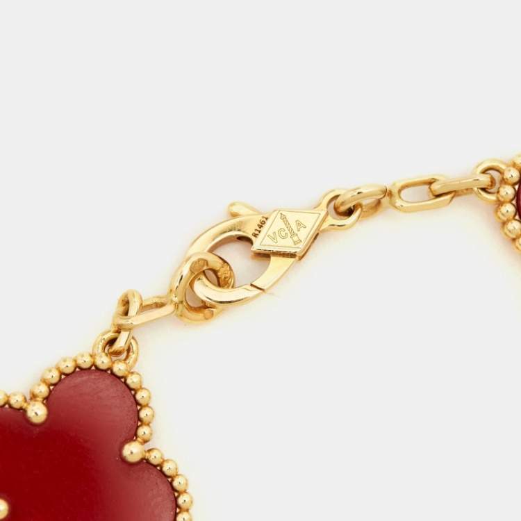 Pre Owned Van Cleef & Arpels Vintage Alhambra Carnelian 18k Yellow Gold Bracelet