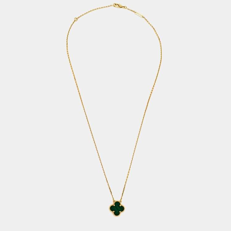 مملوكة مسبقًا Van Cleef & Arpels Vintage Alhambra Malachite 18k Yellow Gold Necklace