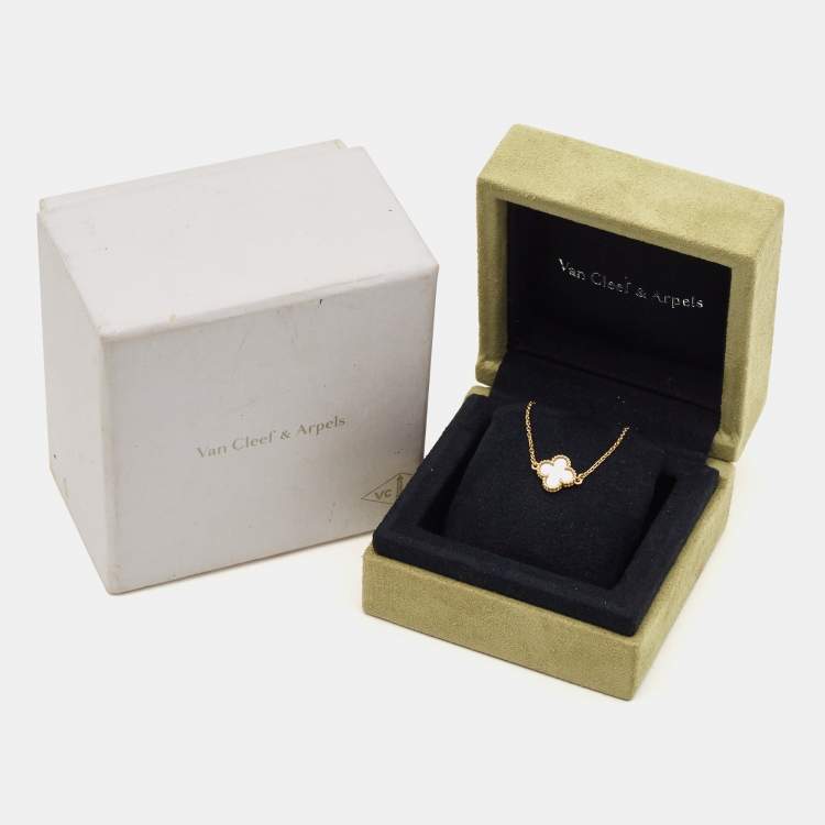 Pre Owned Van Cleef & Arpels Sweet Alhambra Mother of Pearl 18K Yellow Gold Bracelet