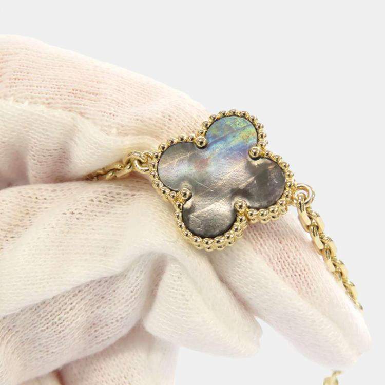 Pre Owned Van Cleef & Arpels 18K Yellow Gold Mother of Pearl Magic Alhambra 6 Motifs Necklace