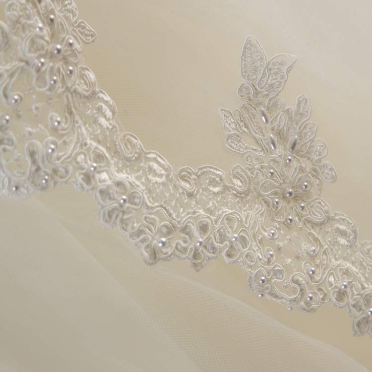 Pre Owned Vera Wang Cream Bead Embellished Silk Layered Tulle Gown L