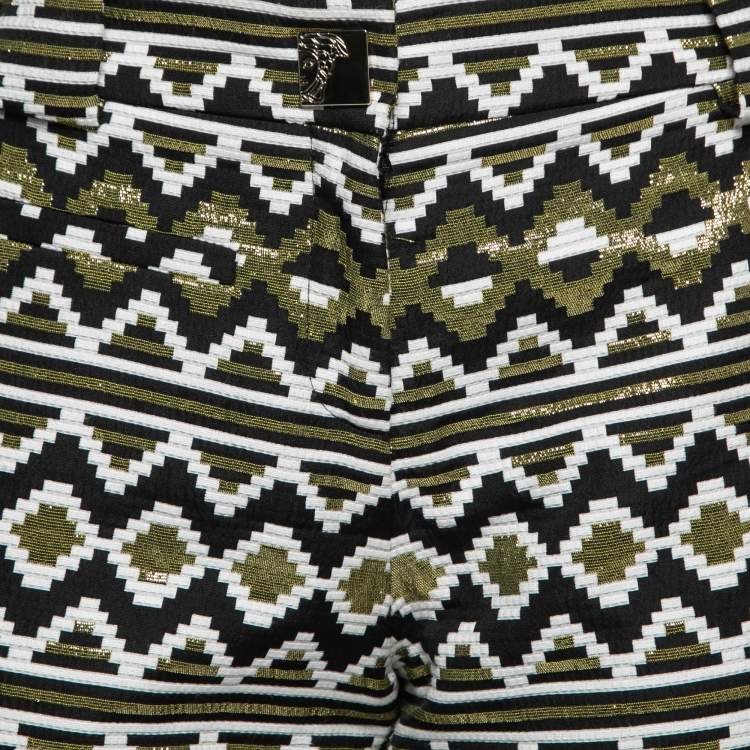 مملوكة مسبقًا Versace Collection Black Metallic Patterned Jacquard Shorts M