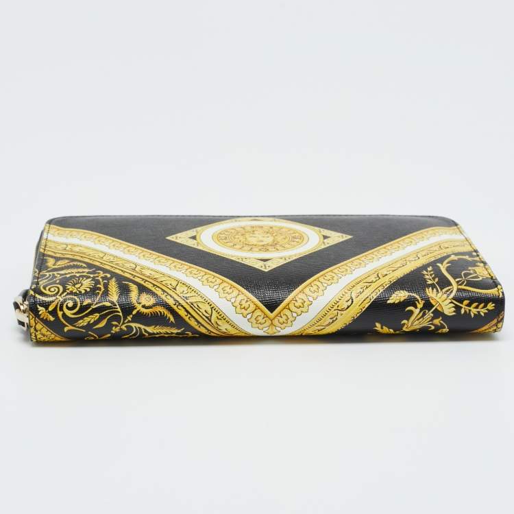 Pre Owned Versace Black Baroque Print Leather La Medusa Zip Around Wallet