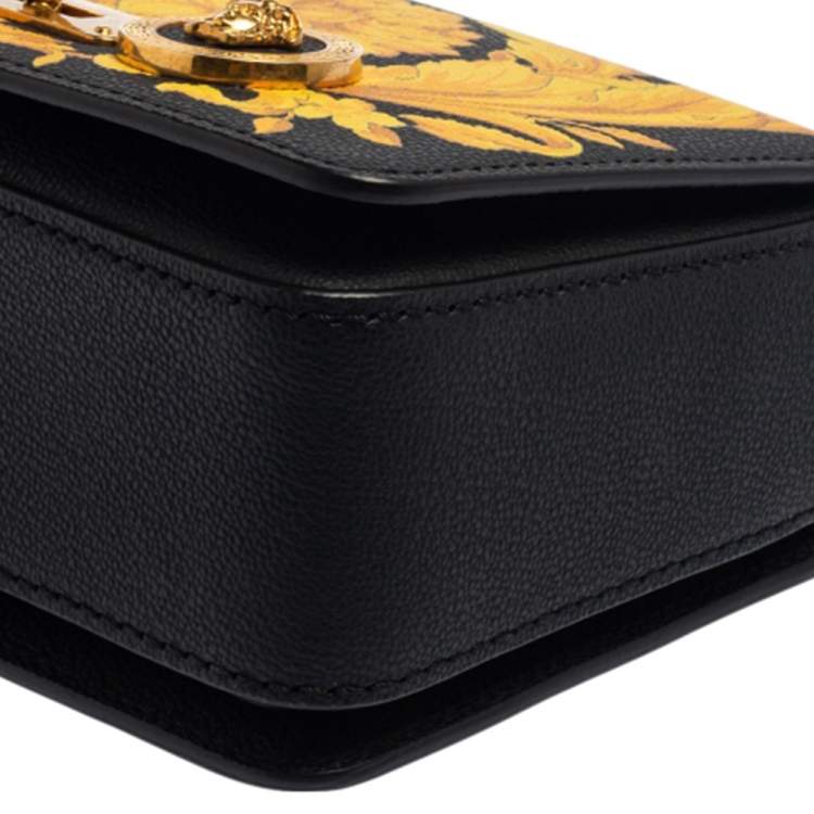 مملوكة مسبقًا Versace Black/Yellow Baroque Print Leather Icon Shoulder Bag