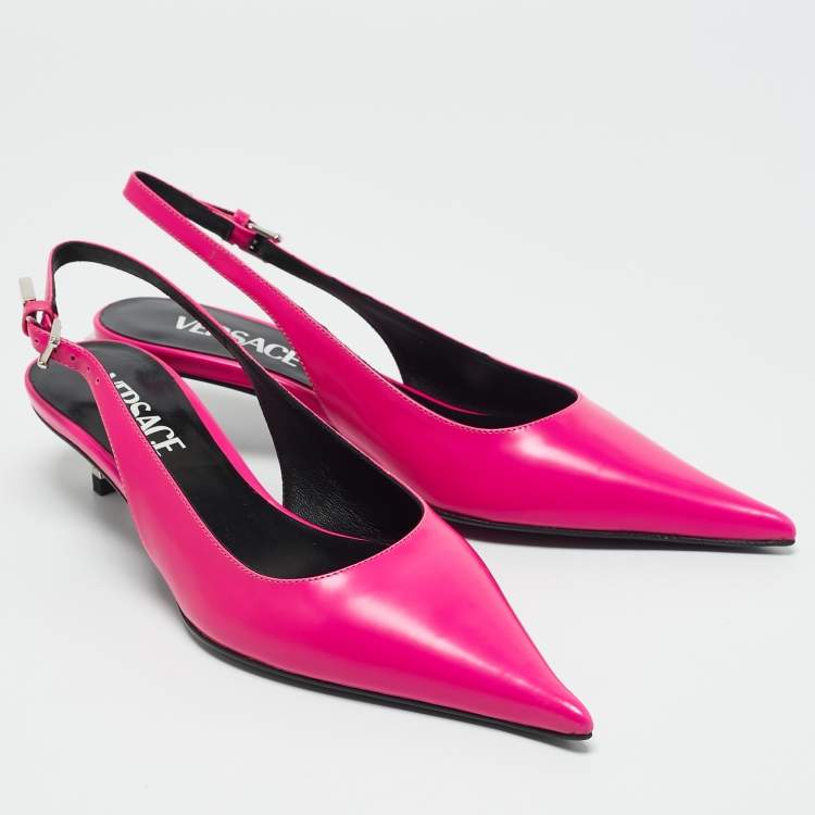 Pre Owned Versace Pink Brushed Leather Pin-Point Slingback Pumps Size 35
