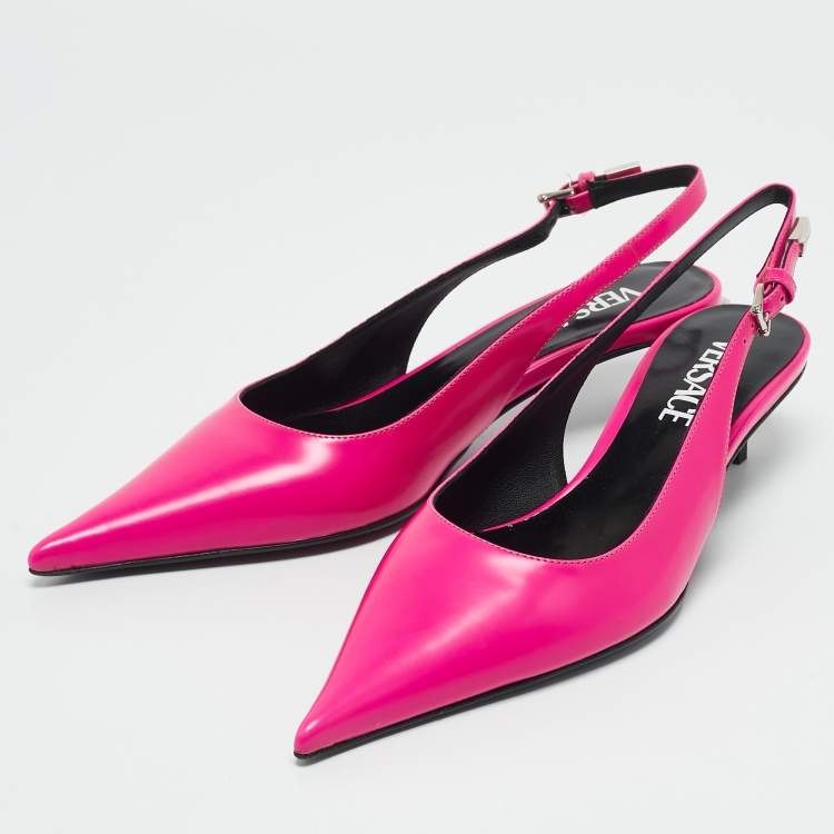 Pre Owned Versace Pink Brushed Leather Pin-Point Slingback Pumps Size 35