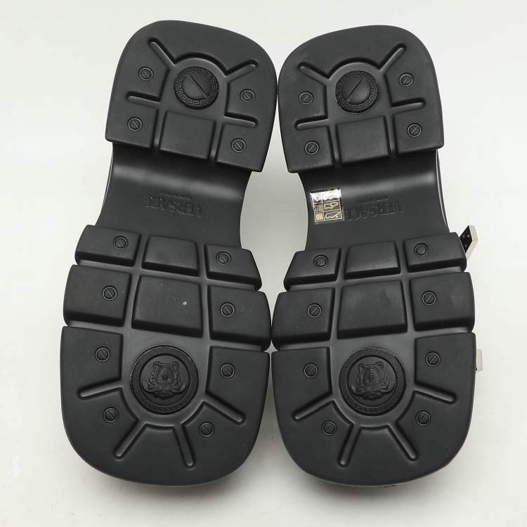 مملوكة مسبقًا Versace Black Satin Medusa Anthem Platform Slingback Sandals Size 39