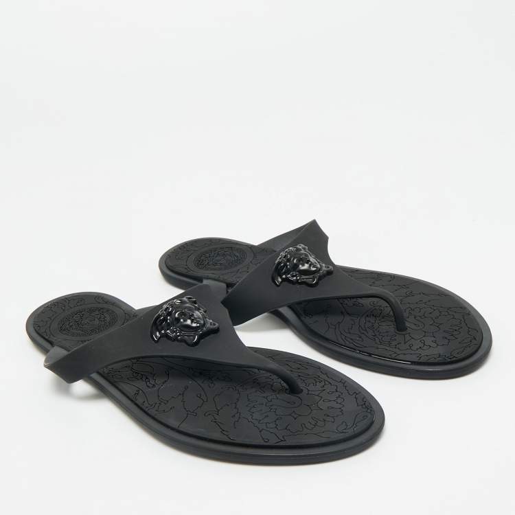 Pre Owned Versace Black Rubber Medusa Thong Flat Slide Size 38.5