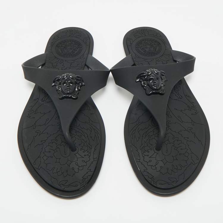 Pre Owned Versace Black Rubber Medusa Thong Flat Slide Size 38.5
