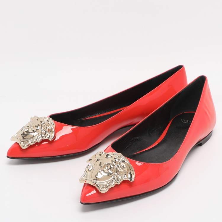 Pre Owned Versace Medusa Size 37 Red Patent Leather Ballet Flats
