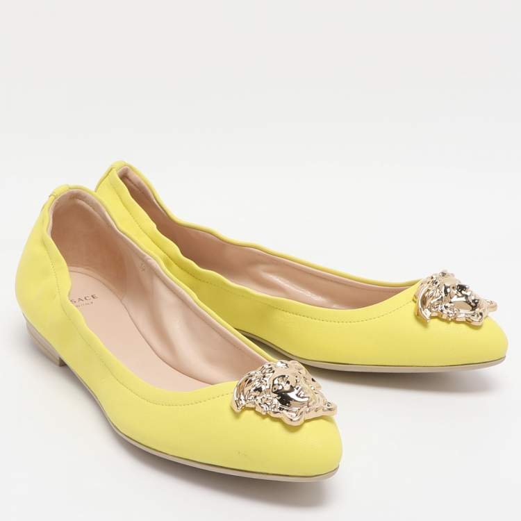 Pre Owned Versace Medusa Size 39 Yellow Leather Ballet Flats