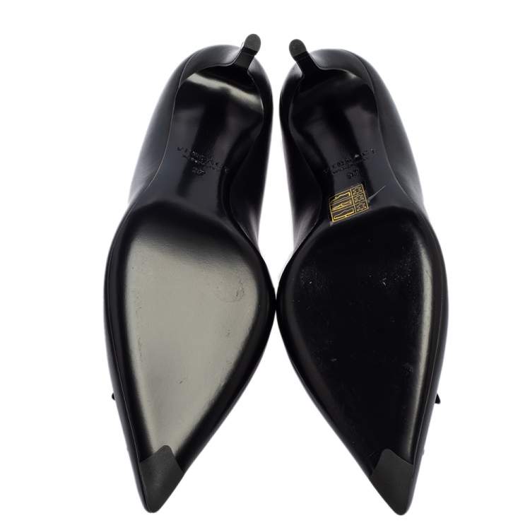 Pre Owned Versace Black Leather Medusa Pointed Toe Pumps Size 37