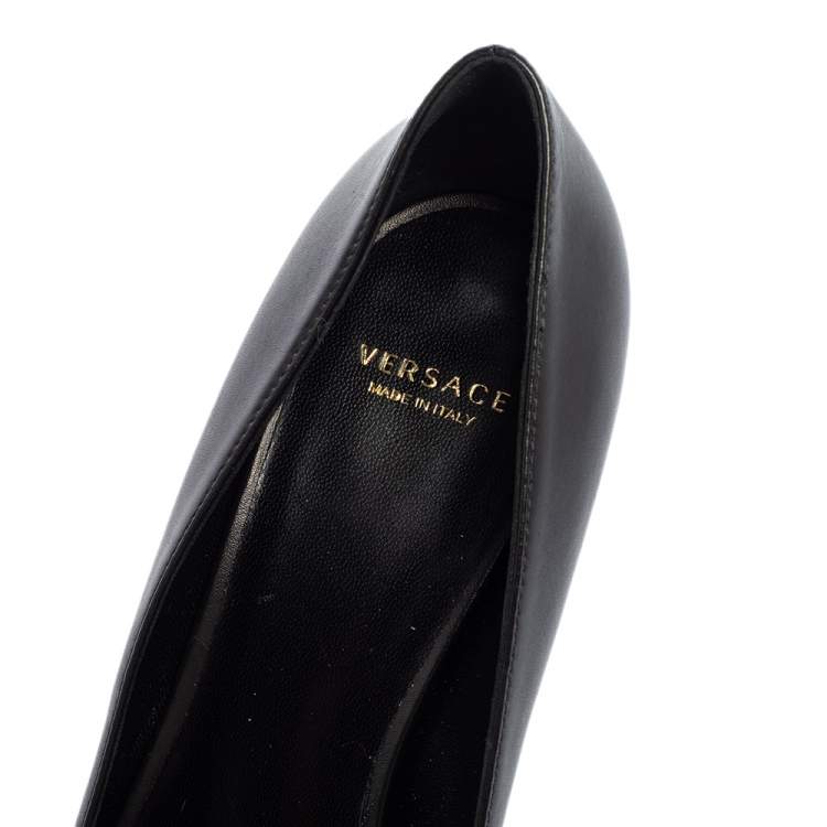 Pre Owned Versace Black Leather Medusa Pointed Toe Pumps Size 37