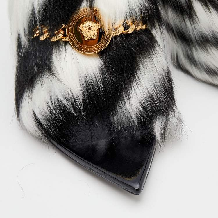 Pre Owned Versace Black/White Faux Fur Medusa Chain Slide Sandals Size 39.5