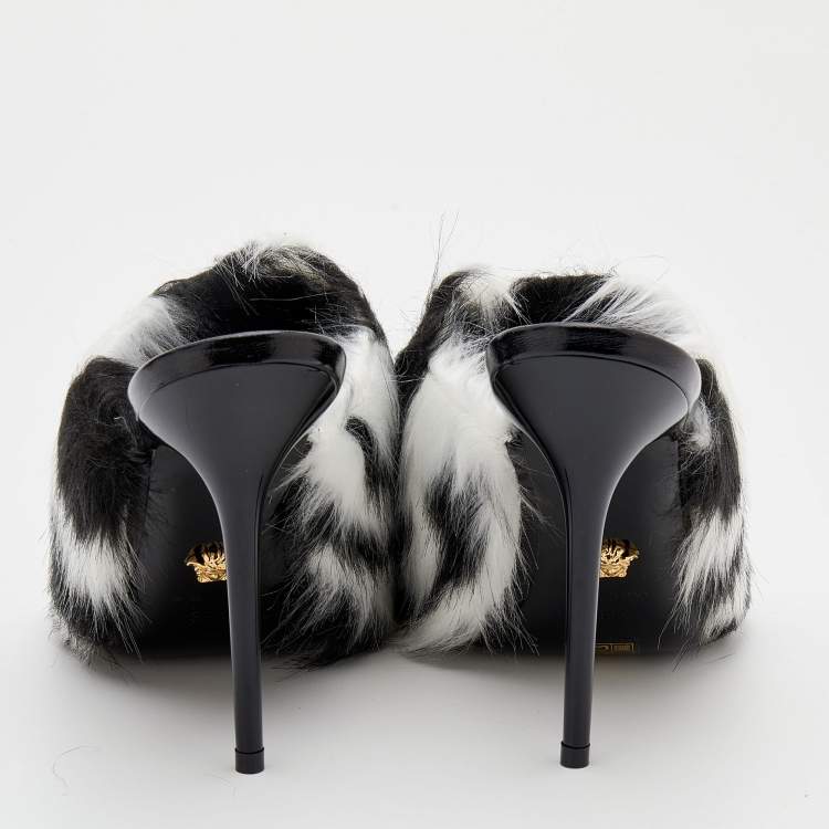 Pre Owned Versace Black/White Faux Fur Medusa Chain Slide Sandals Size 39.5