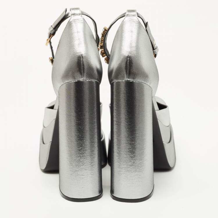 Pre Owned Versace Silver Leather Medusa Aevitas Double Platform Pumps Size 39