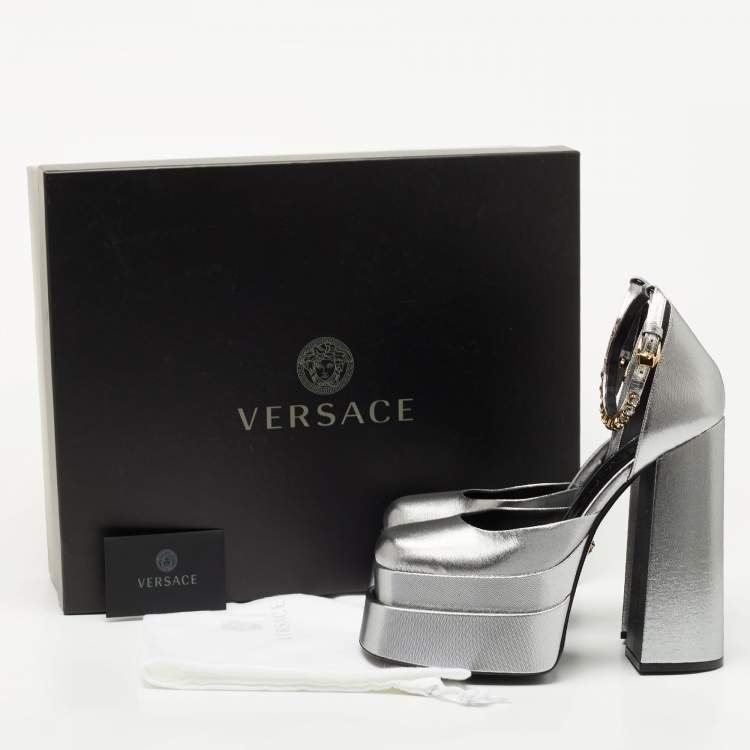Pre Owned Versace Silver Leather Medusa Aevitas Double Platform Pumps Size 39