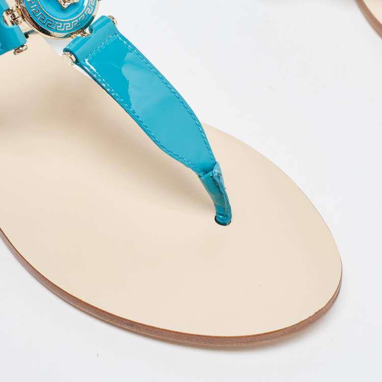 Pre Owned Versace Blue Patent Leather Medusa Thong Flats Sandals Size 38