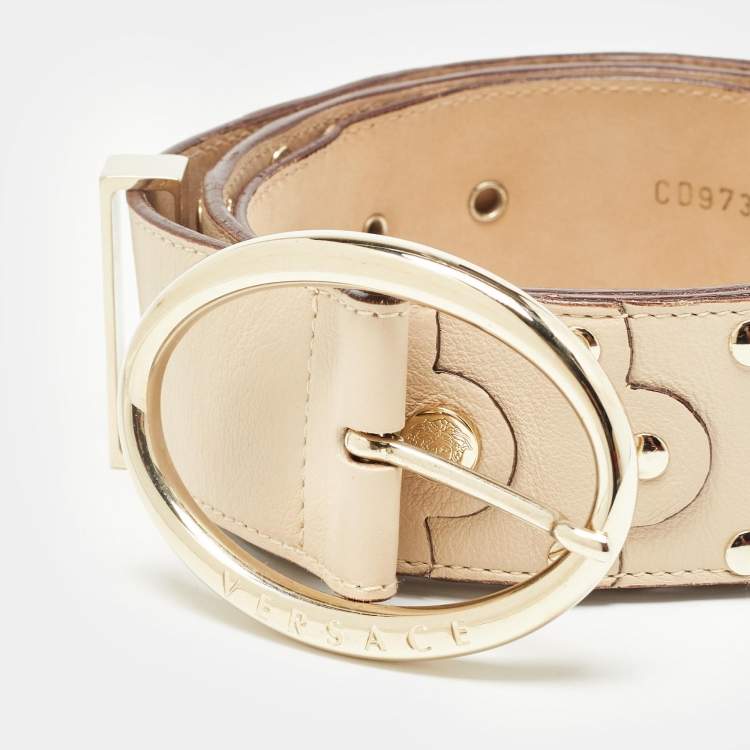 مملوكة مسبقًا Versace Beige Leather Studded Oval Buckle Belt 90CM