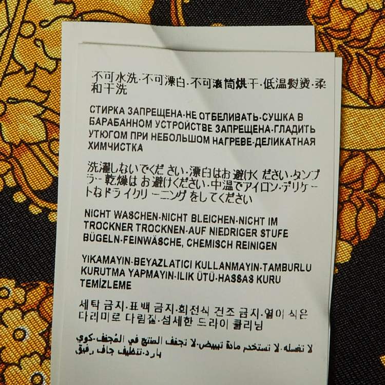 Pre Owned Versace Black/Gold Baroque Print Silk Square Scarf