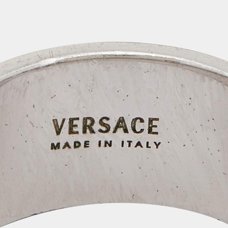 Pre Owned Versace Silver Tone Blue Enamel Medussa Head Band Ring EU 57