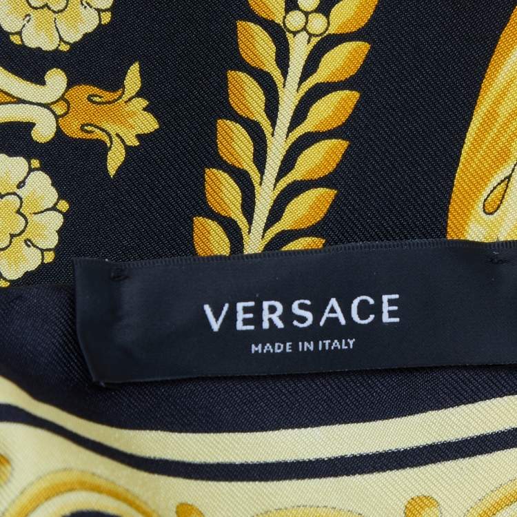 Pre Owned Versace Black/Yellow Baroque Print Silk Square Scarf