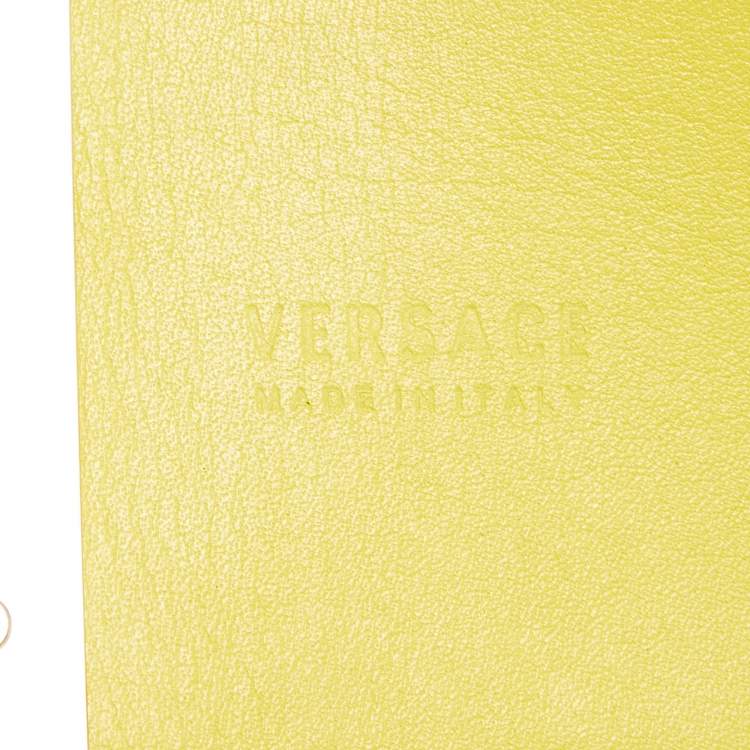 Pre Owned Versace Yellow Leather and Chainlink Medussa Round Belt 75CM