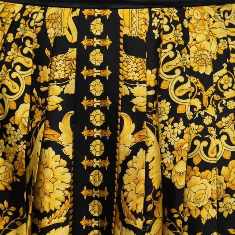 Pre Owned Versace Black/Gold Baroque Printed Silk Pleated Mini Skirt S