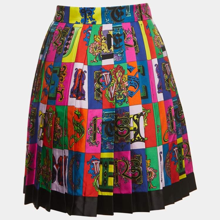 Pre Owned Versace Multicolor Alphabet Print Silk Pleated Mini Skirt M