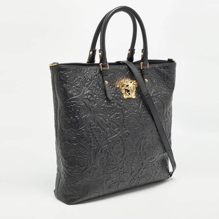 مملوكة مسبقًا Versace Black Barocco Embossed Leather La Medusa Tote