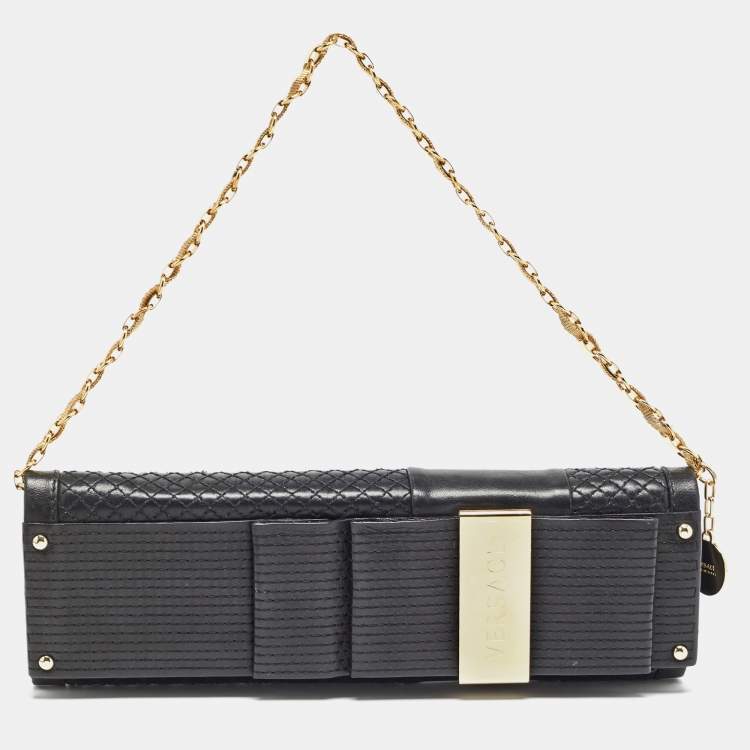 Pre Owned Versace Black Quilted Leather Medallion Chain Clutch
