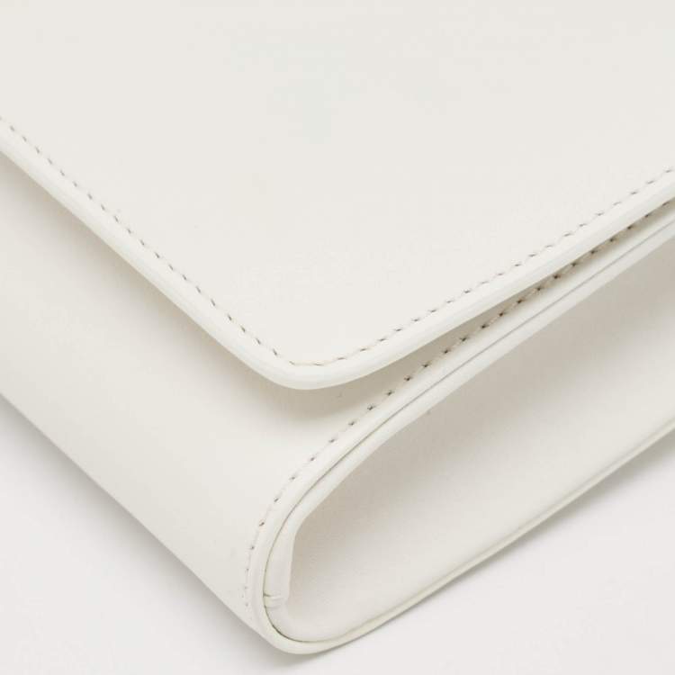 Pre Owned Versace White Leather Palazzo Medusa Chain Clutch