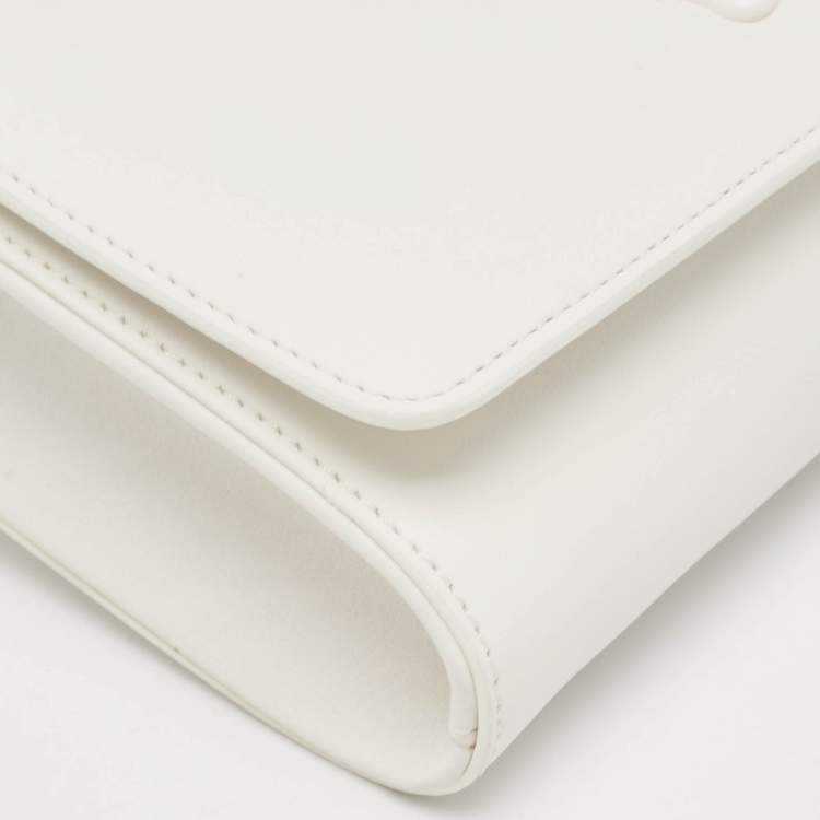 Pre Owned Versace White Leather Palazzo Medusa Chain Clutch