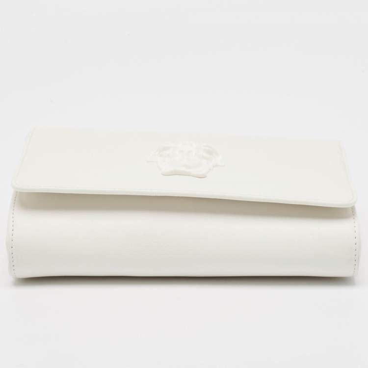 Pre Owned Versace White Leather Palazzo Medusa Chain Clutch
